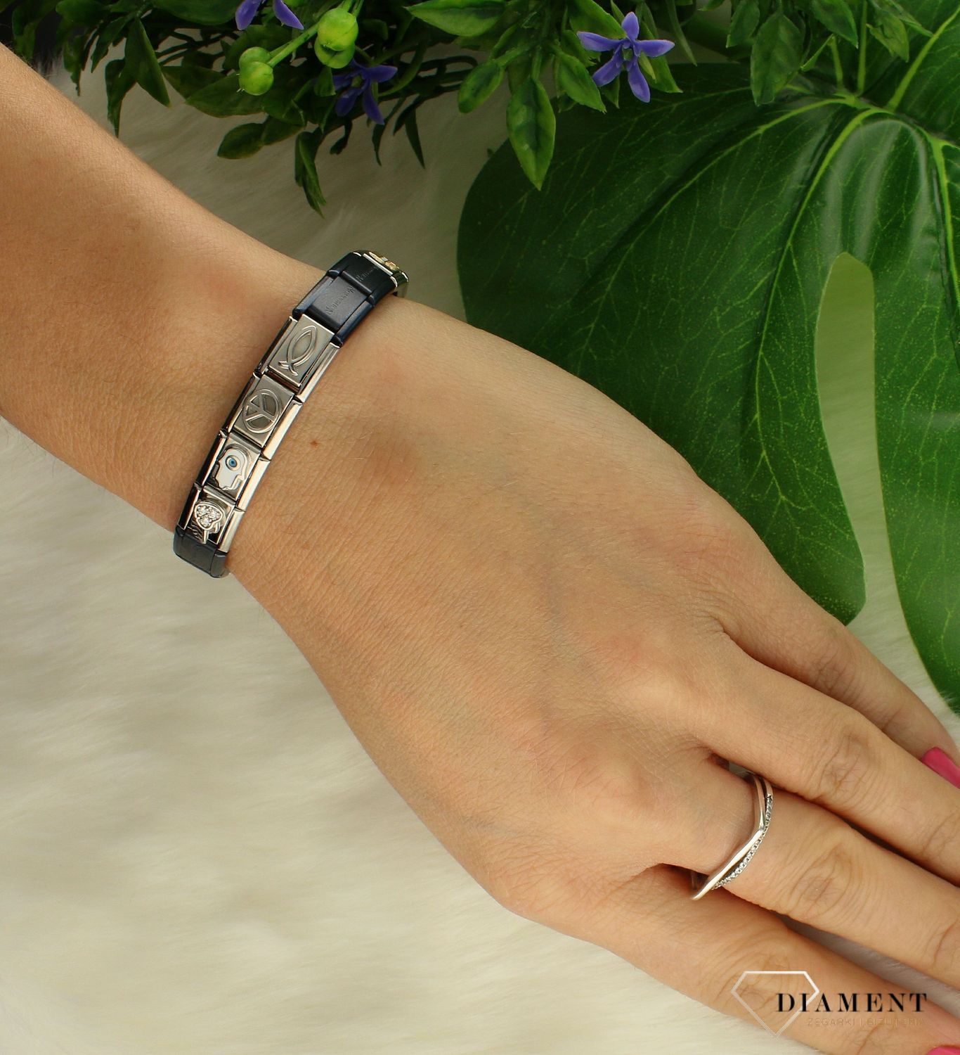 Nomination Link 925 zawieszka srebro 'Ryba Ichthys' 330106 03.jpg